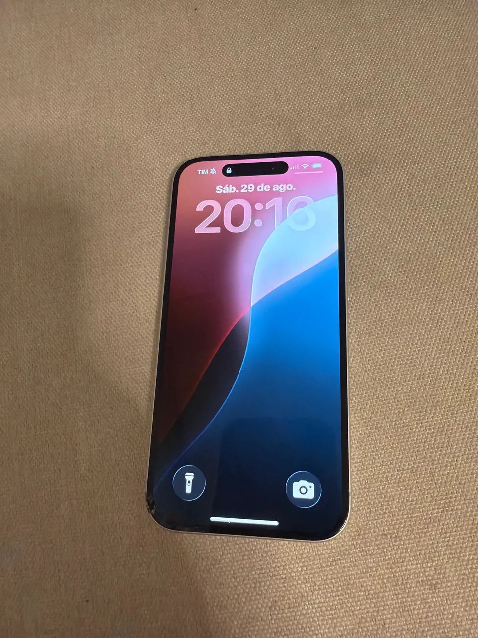 iPhone 16 semi novo 