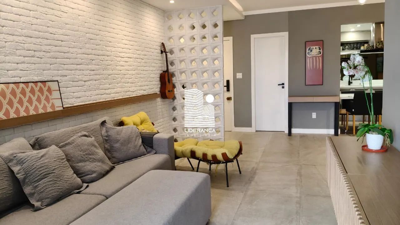Apartamento, Coqueiros, 03 Dormitórios/01 Suíte