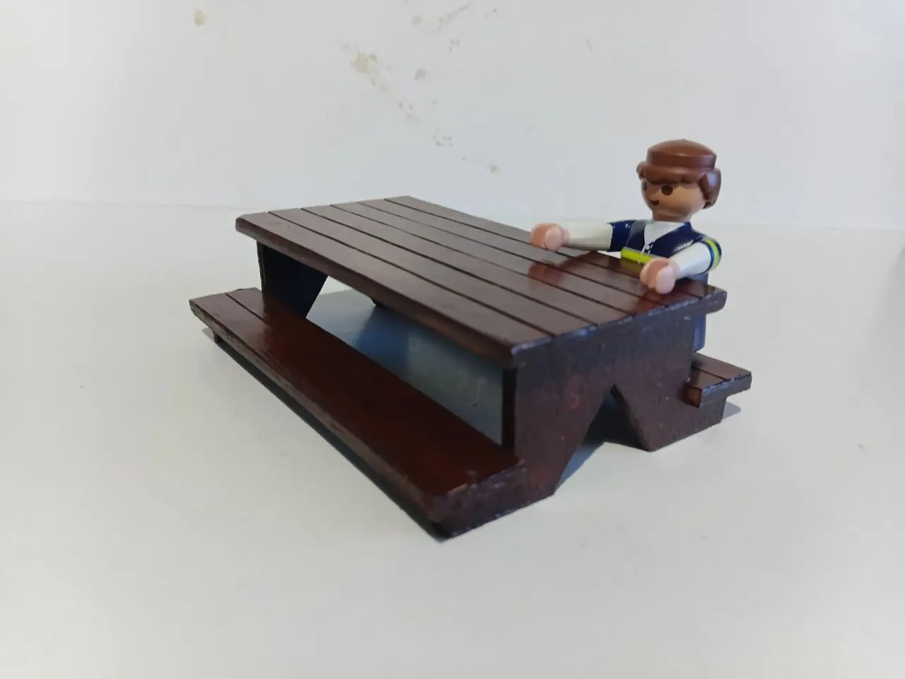 Playmobil com mesa de camping