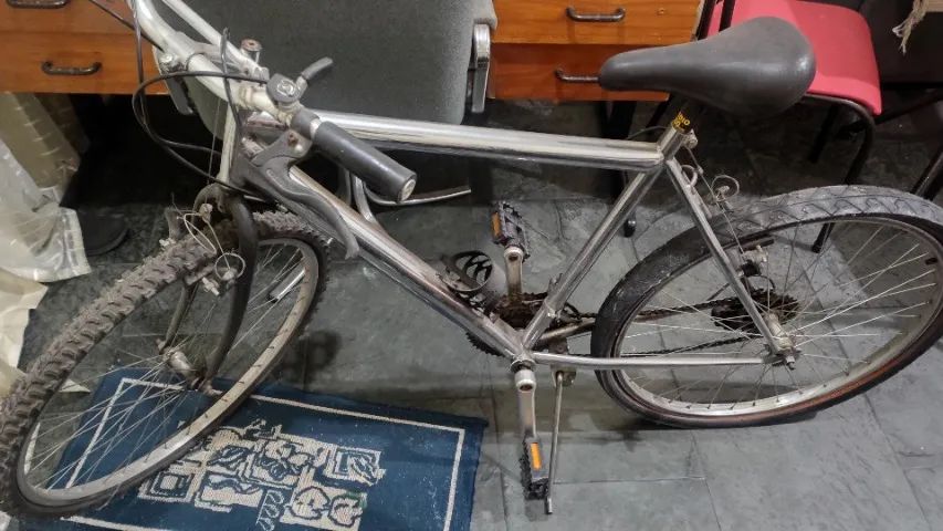 Vendo um ar condicionado e uma bicicleta . - Foto 2