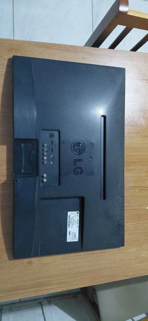 TV LG 27 POLEGADAS  PARA RETIRAR PEÇAS    - Foto 5