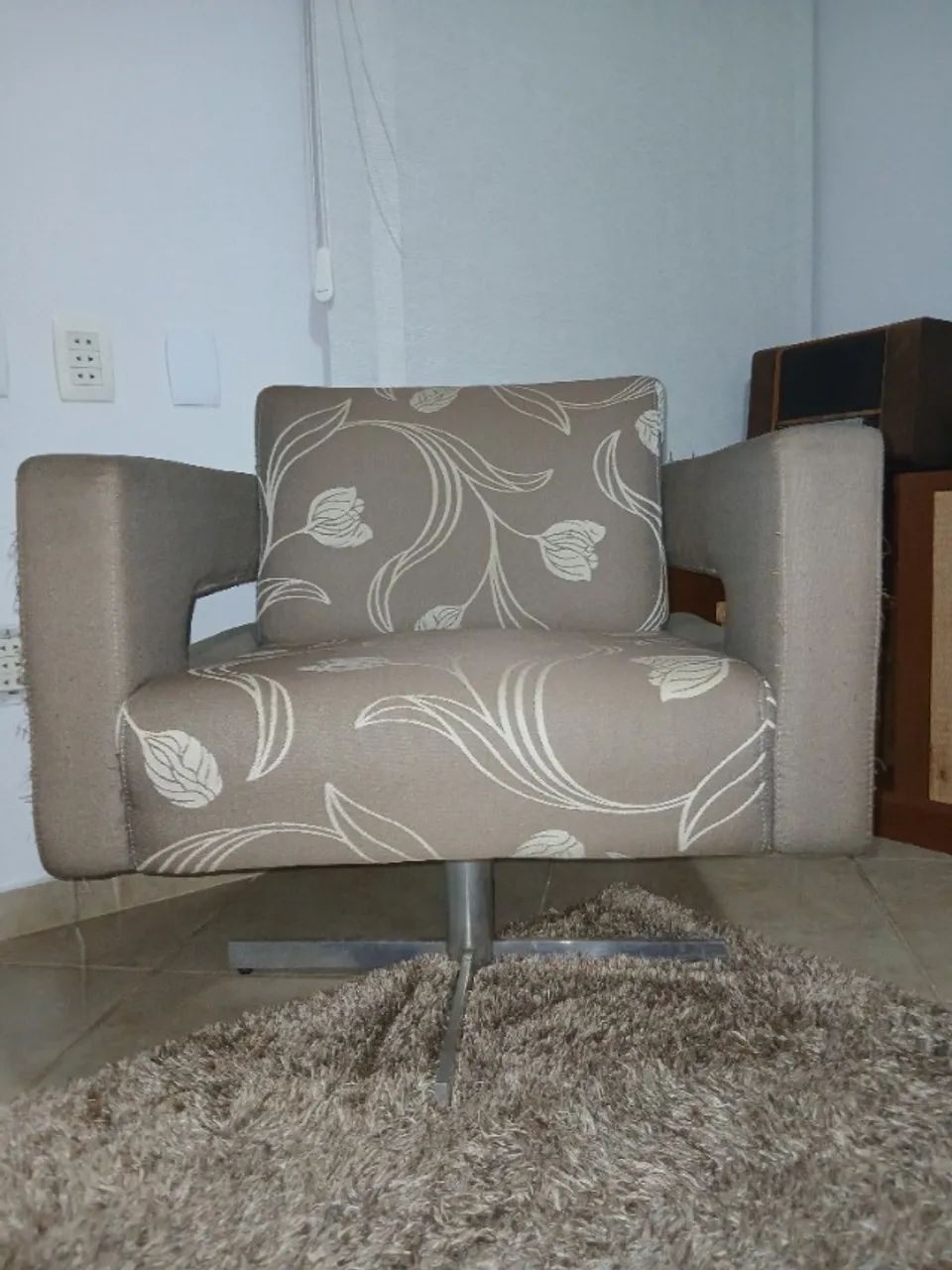2 Poltronas giratórias com pés cromados - Foto 3