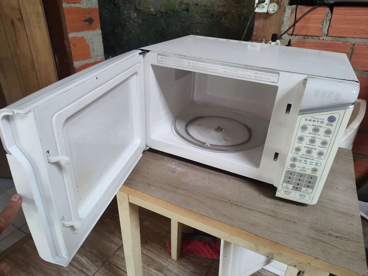 Microondas 31L funcionando perfeitamente. - Foto 3