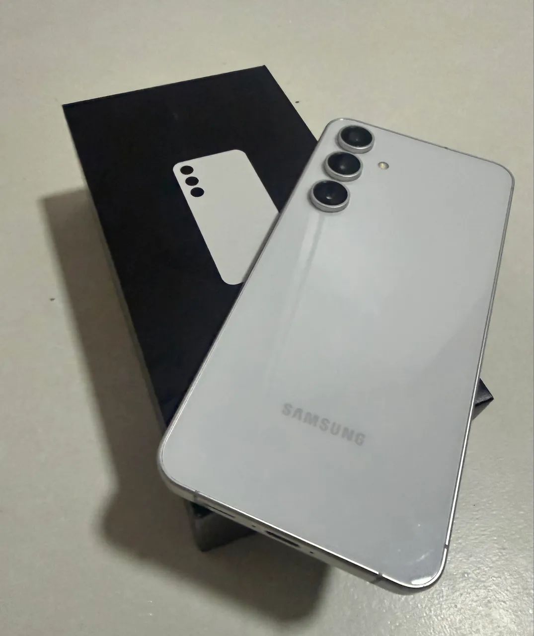 Samsung S24 Fe 