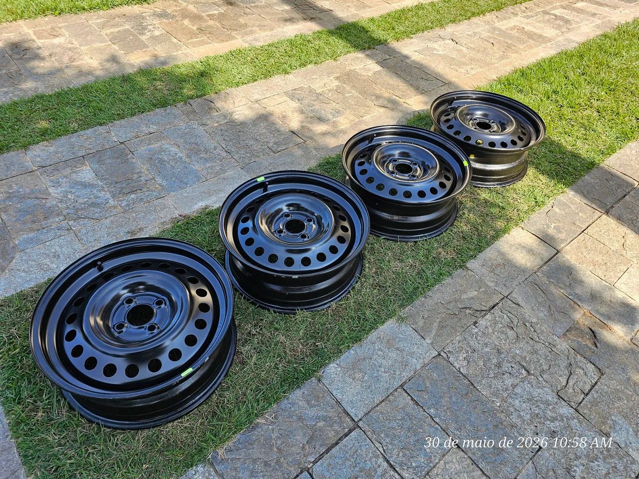 Kit de 4 rodas de aço 16 polegadas - Nissan Kicks - Foto 2