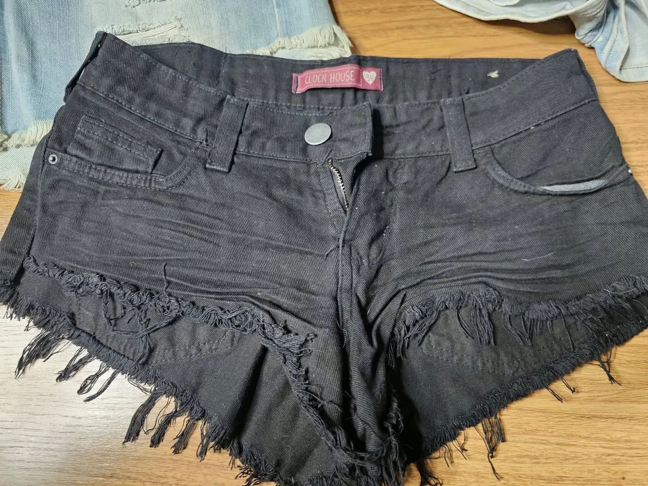 1 saia jeans e 2 shorts jeans - Foto 3