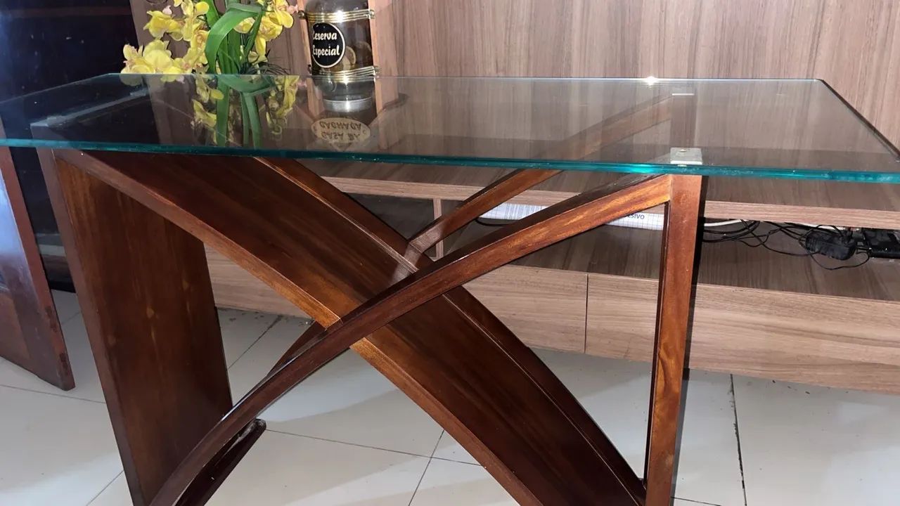 Vendo mesa de jantar e console 
