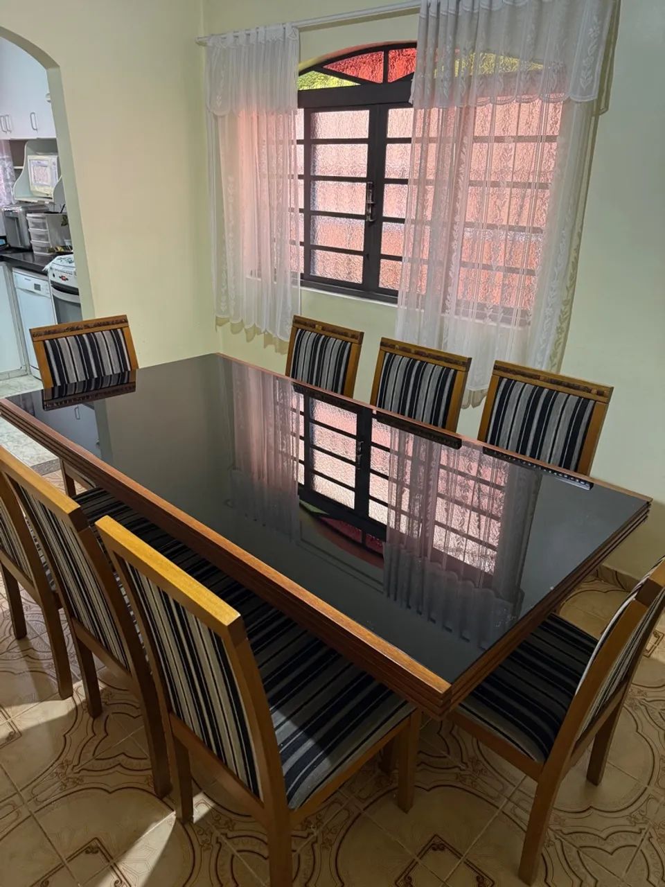 Sala de Jantar 8 Lugares + Buffet