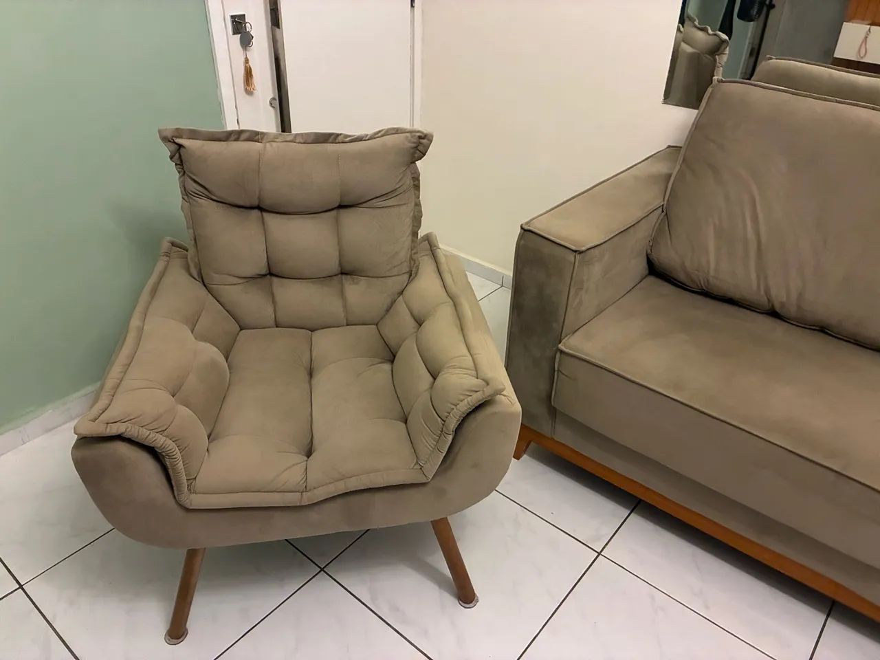 CONJUNTO SOFÁ 3 LUGARES + POLTRONA - Foto 3