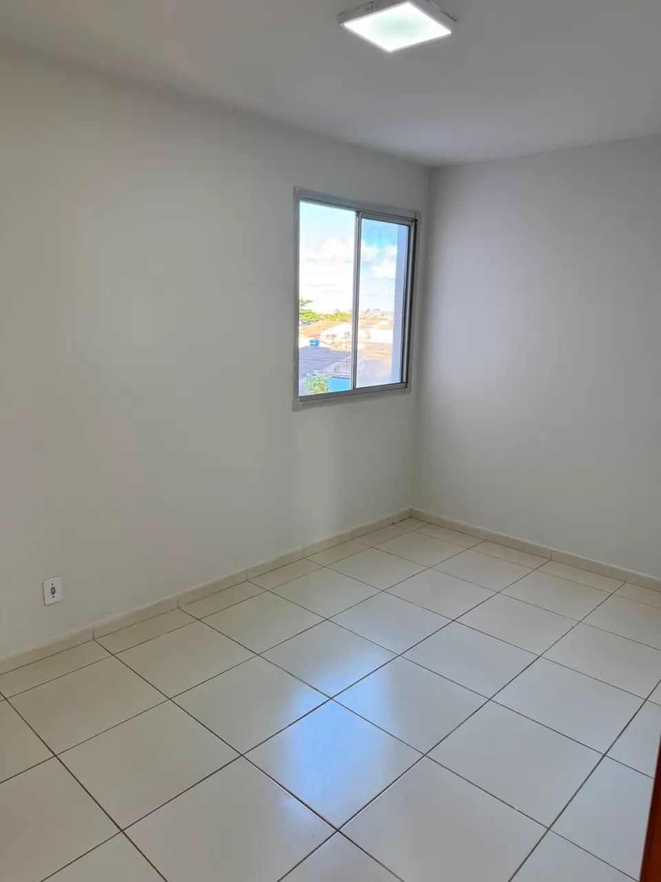 Apartamento de 2 Quartos com Vaga Coberta! - Foto 2
