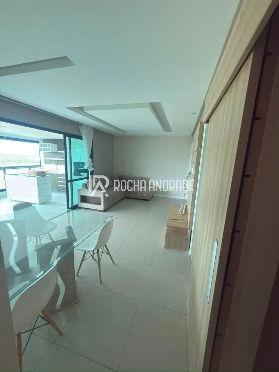 3/4 com suíte e varanda