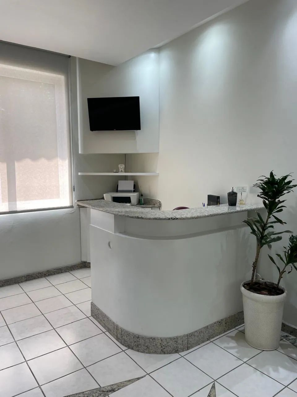 Alugo Sala Odontológica Centro Florianópolis  - Foto 3