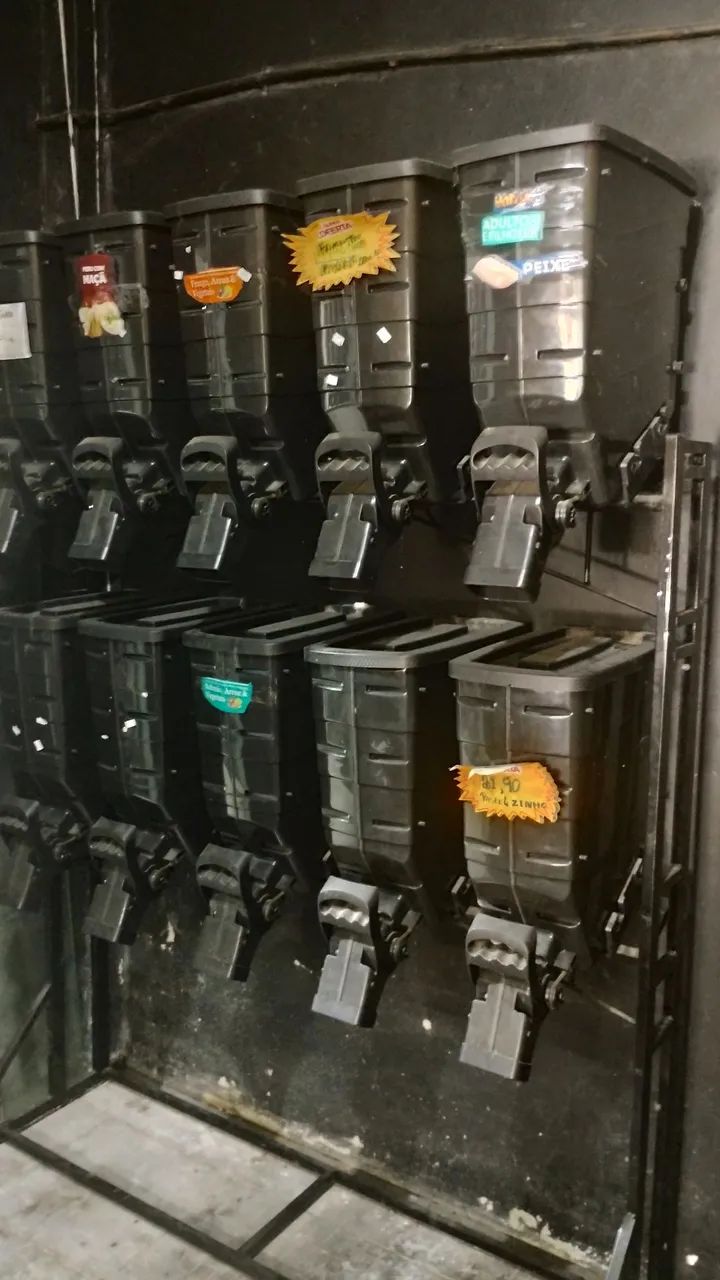 1 PORTA RAÇÃO EXPOSITOR DISPENSER COM 12 DIVISÓRIAS 