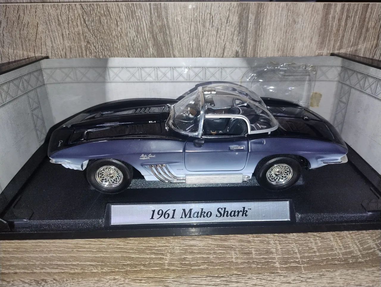 1961 Corvette MAKO SHARK ZL-1 Motor Max 1/18 - Hobbies e coleções