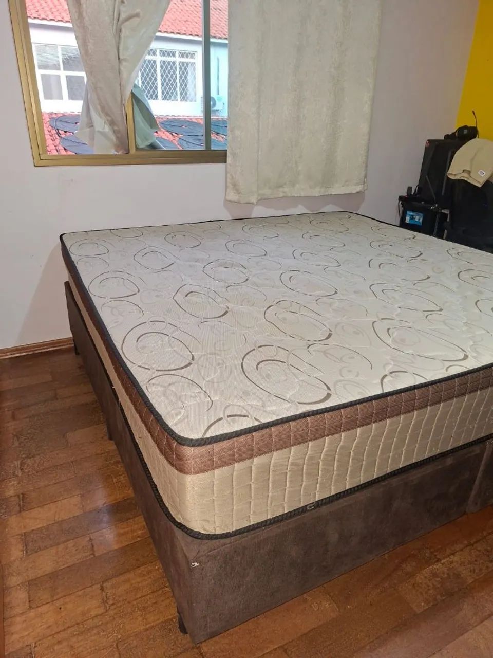VENDO CAMA KING SIZE