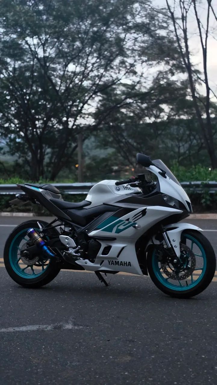 YAMAHA R3 - Foto 4