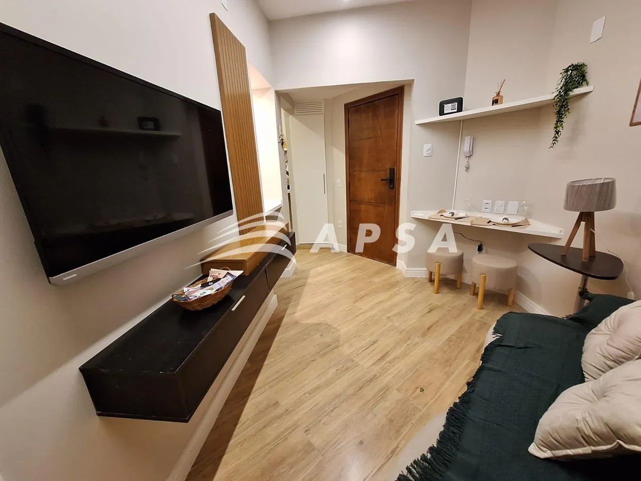 MORE COM CONFORTO E PRATICIDADE NESTE EXCELENTE APARTAMENTO DE 1 QUARTO E SALA NO CATETE,  - Foto 2