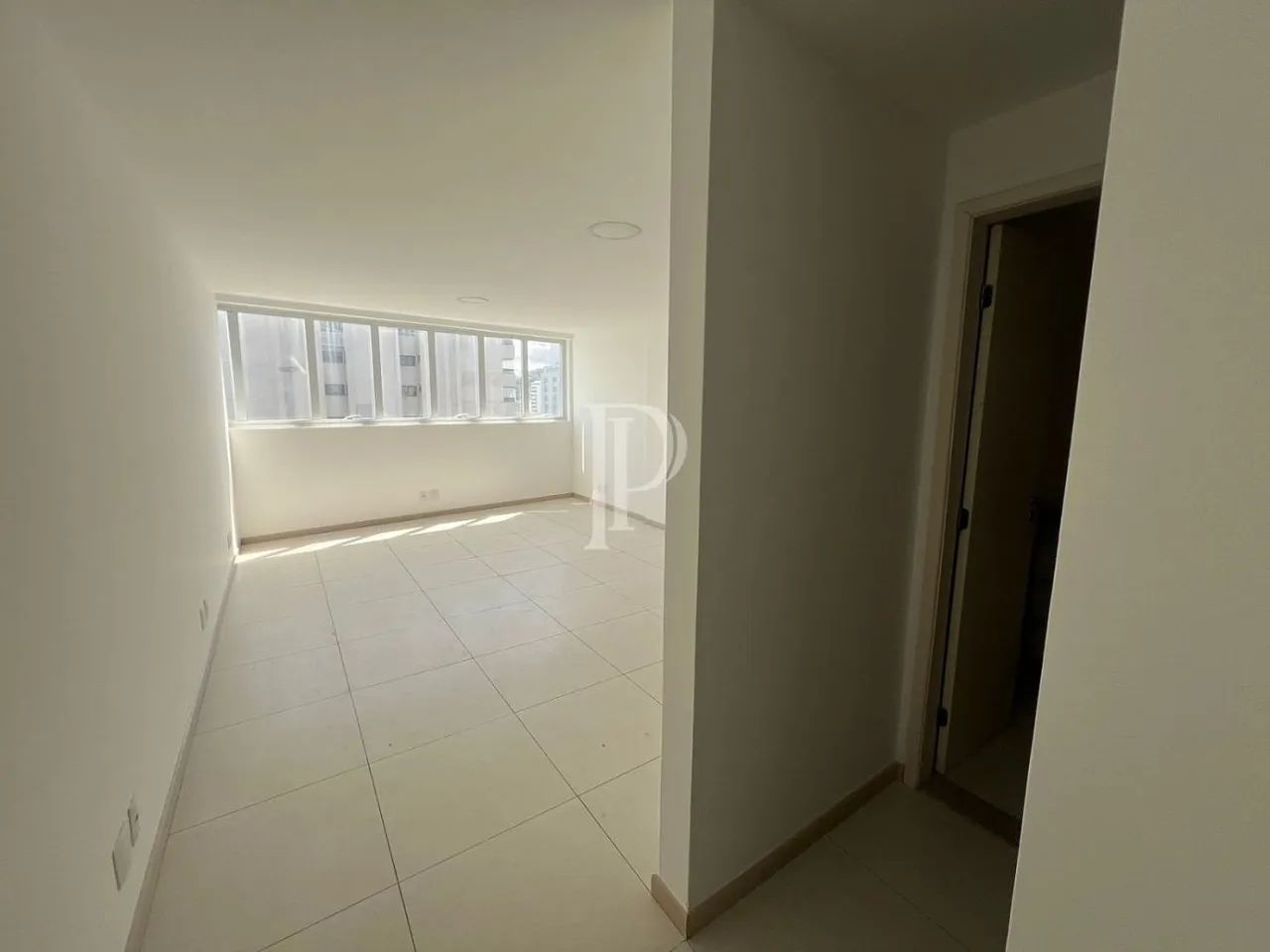 Vila Velha - Praia da Costa - Sala comercial
