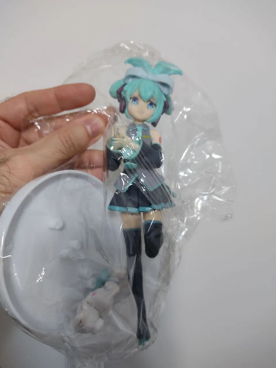 Figura Hatsune Miku com Cinnamoroll - Foto 3