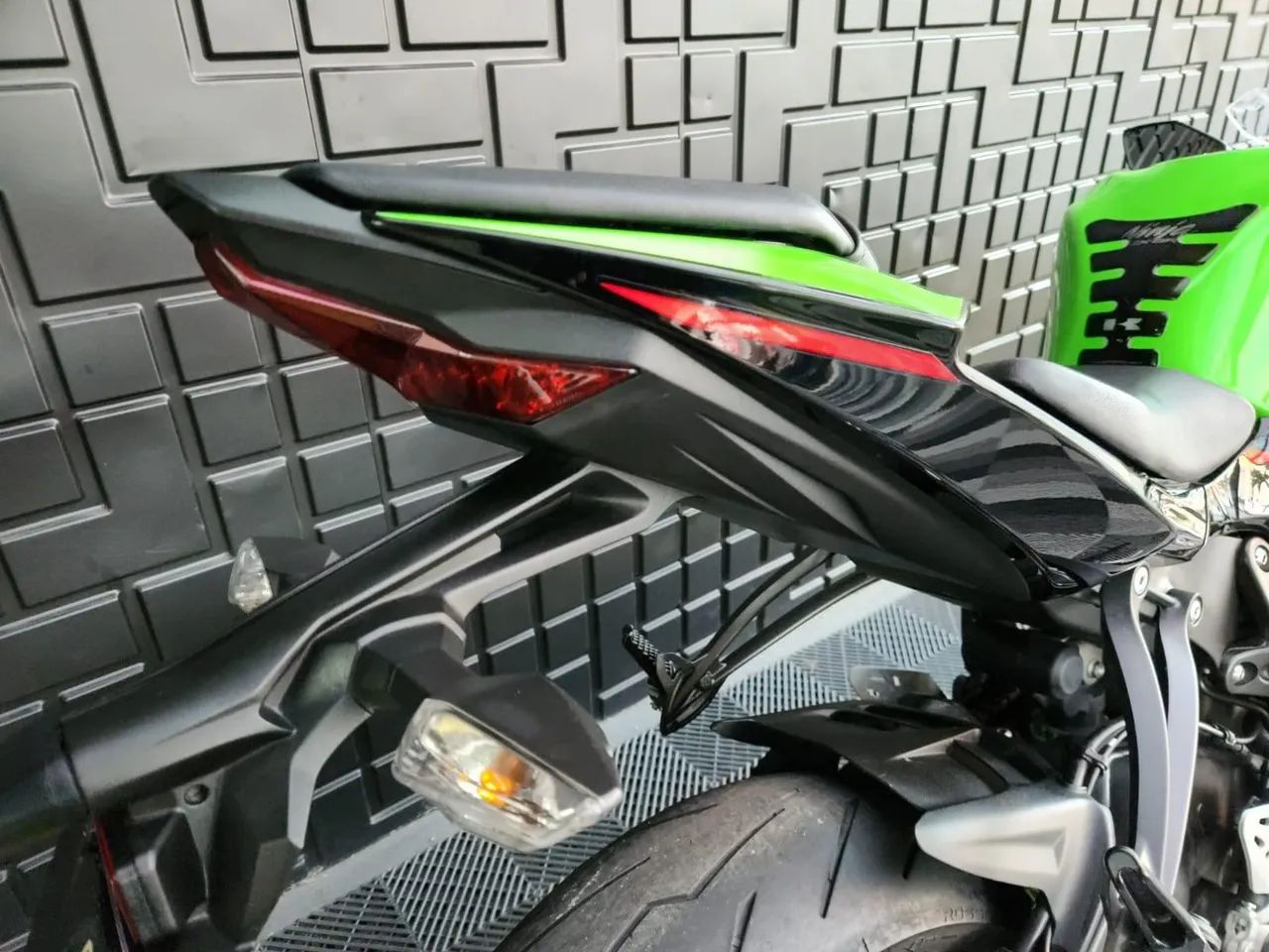 Kawasaki Zx-6r 636cc 2021 - 1504235903 | OLX