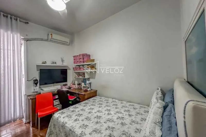 Apartamento : / Residencial / Centro