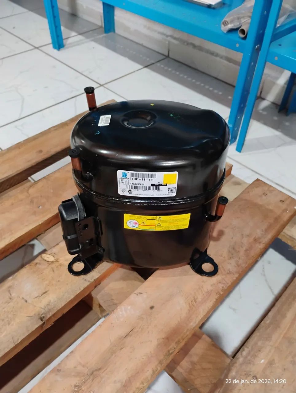 COMPRESSOR 1 HP MOD TYA9455EES R22 220V RESFRIADO TECUMSEK - Foto 2