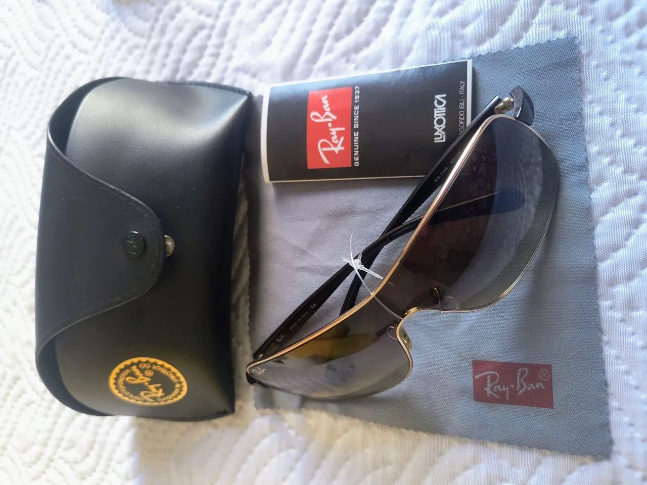 Óculos de sol Rayban marrom novo