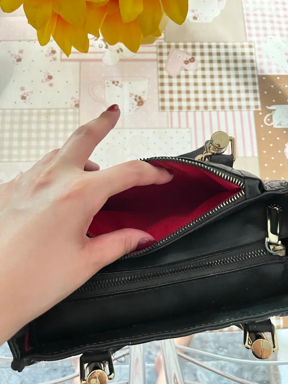 Bolsa preta de mão e ombro - Foto 2
