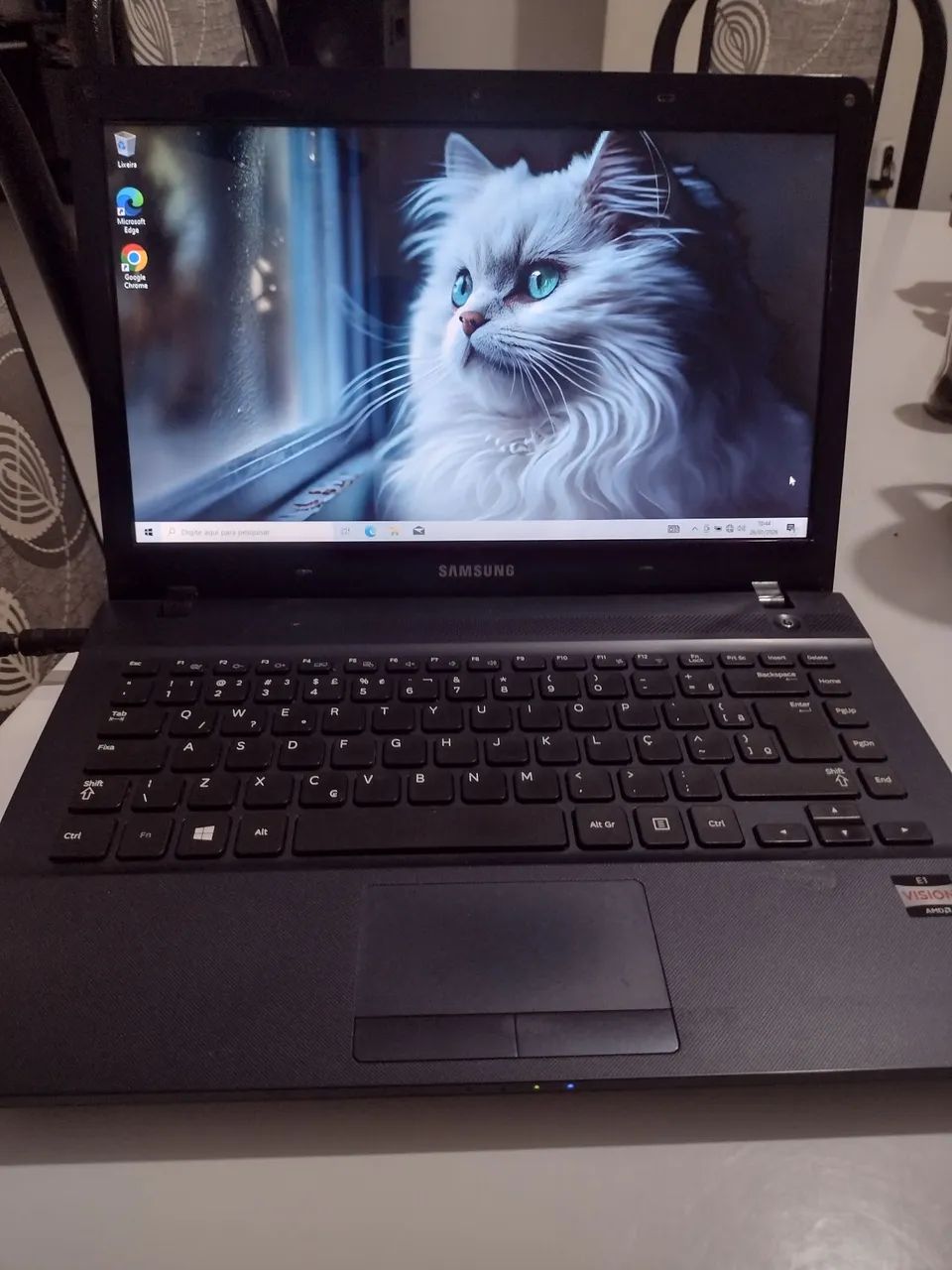   Notebook Samsung 275 E