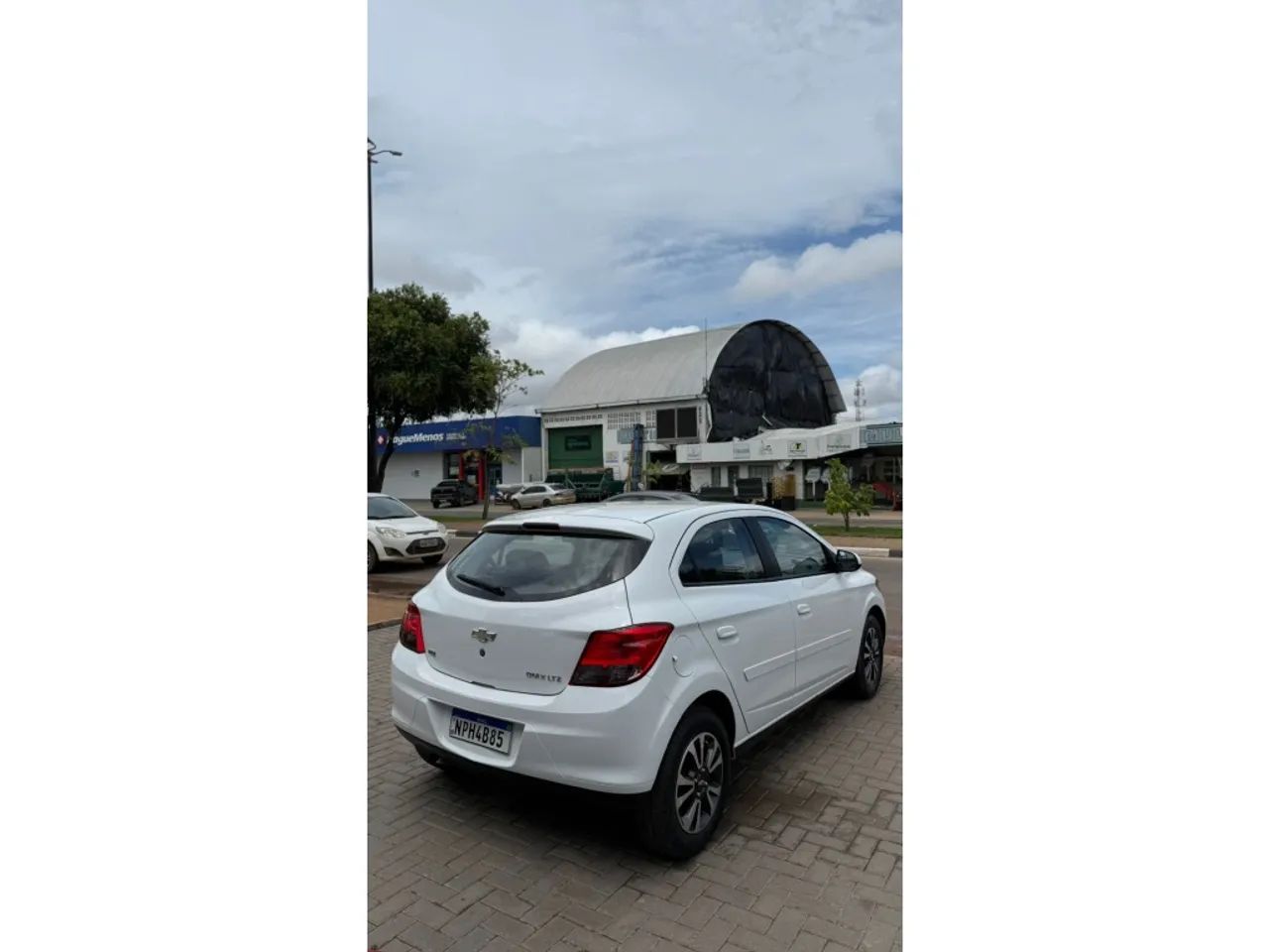 Chevrolet Onix Hatch LTZ 1.4 8V Flex Aut. 4P 2014 - Foto 4