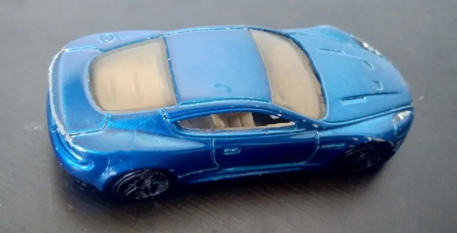 Hot Wheels - R6459 Aston Martin