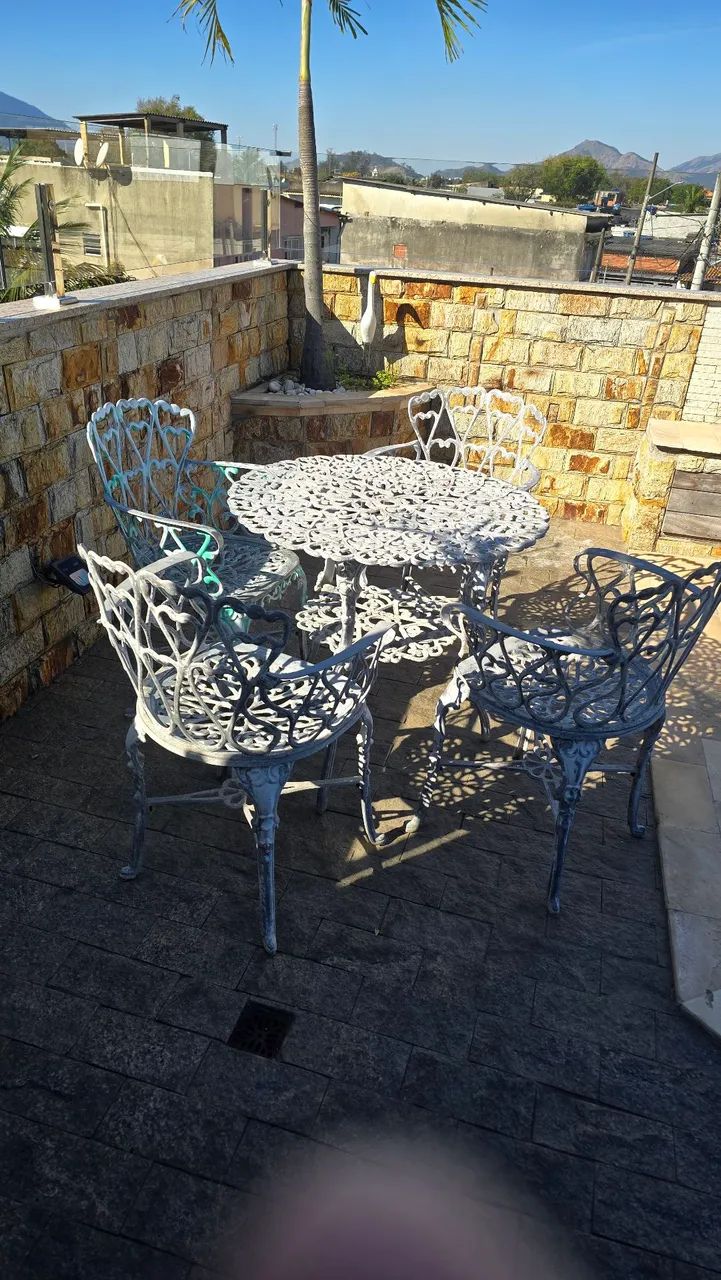 Mesa e 4 cadeira  - Foto 4