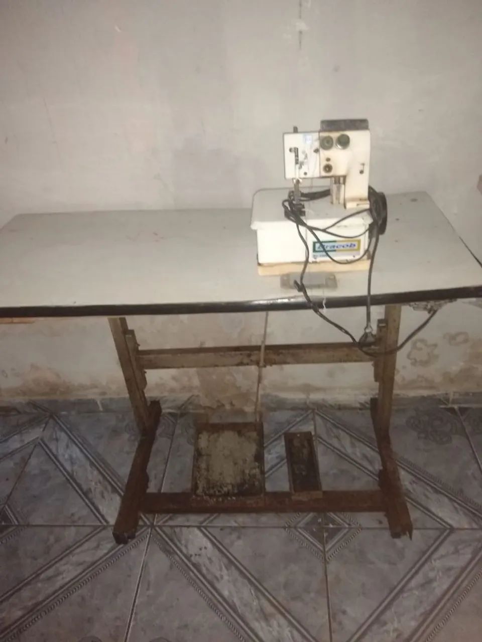 Chinesinha Sewing Machine