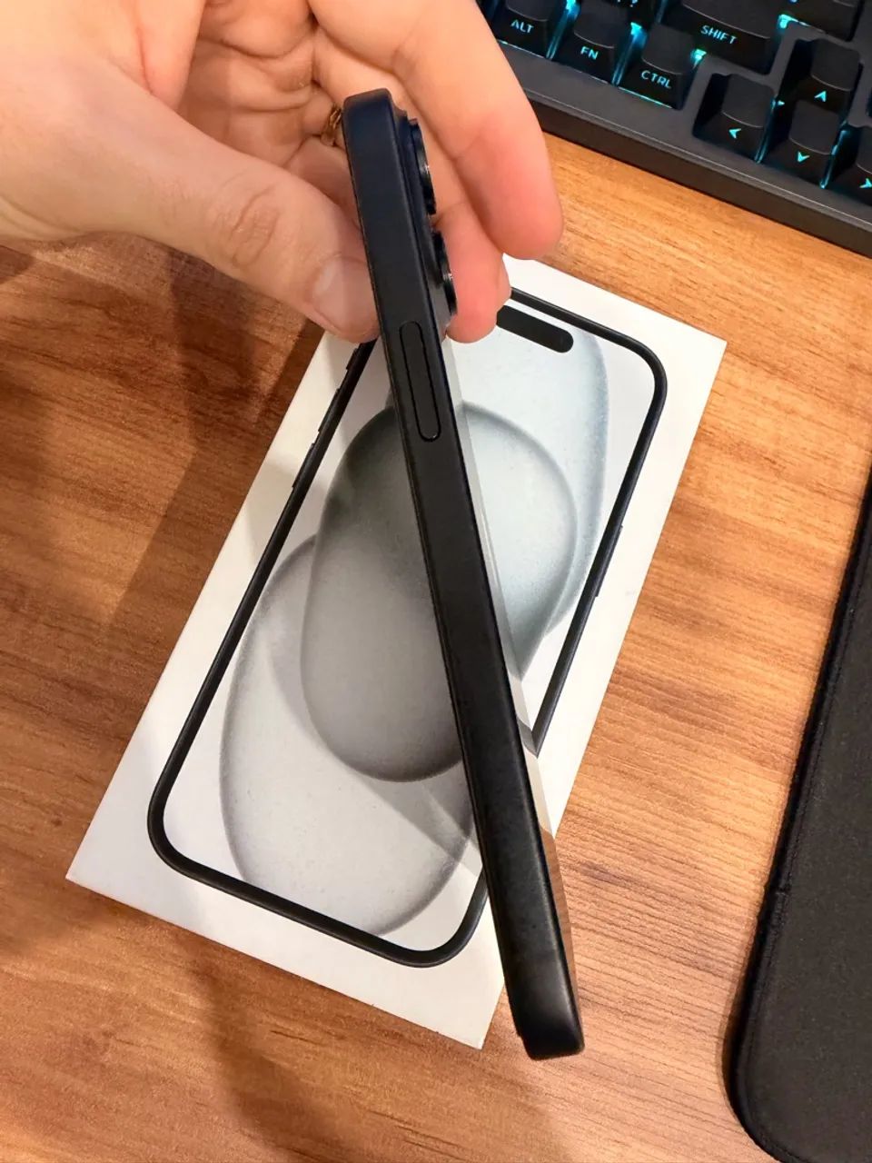 iPhone 15 - Foto 4
