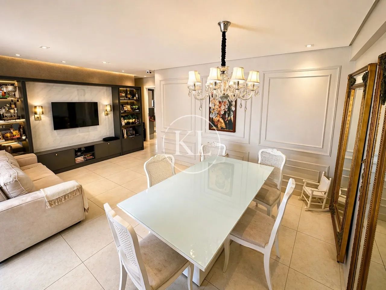 Andar Alto. Sul. 3 suítes com closet. 2 vagas  - Foto 5