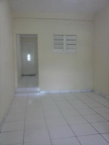 Casa com 3 pisos e 2 dormitórios: À venda, no bairro de Aparecida - Foto 4