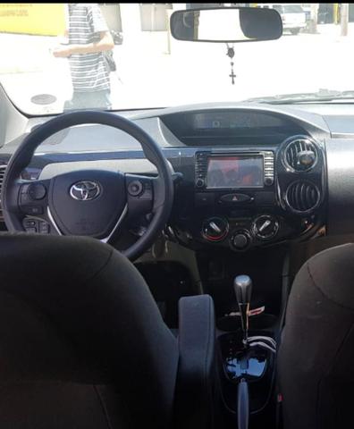 Etios Hatch Ready! 1.5 Auto (2017) - Foto 2