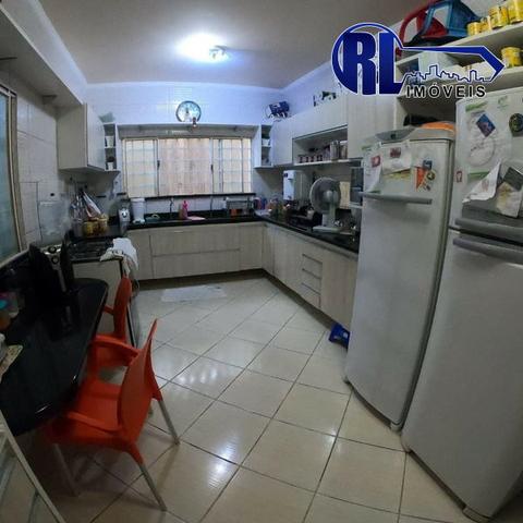 Vende 01 excelente Residência na Rua Edmur Oliva nº43, Bairro: 31 de Março - Foto 11