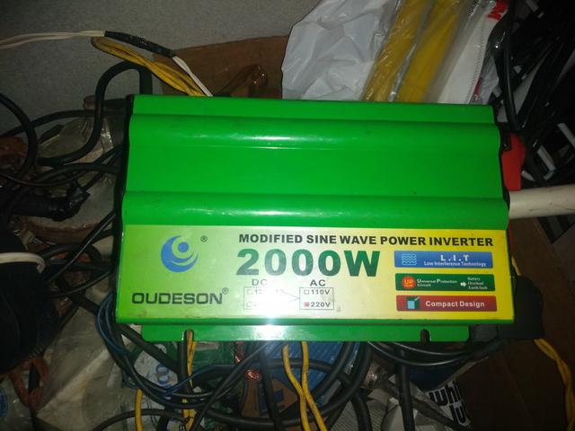 Inversor de 2000 watts só 550 reas