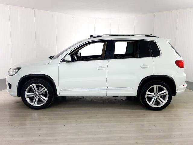VolksWagen TIGUAN 2.0 TSI 16V 200cv Tiptronic 5p - Branco - 2015 - Foto 2