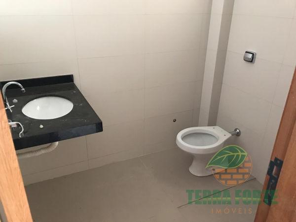 Casa geminada com 3 quartos - Bairro Jardim Santo Antônio em Cambé - Foto 9