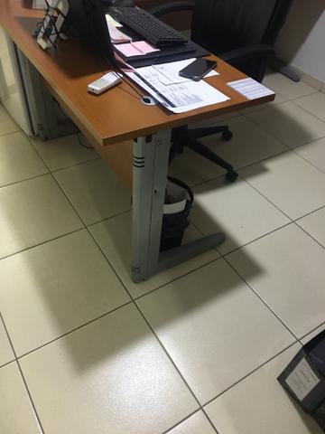 Mesas semi novas para escritório - Foto 3