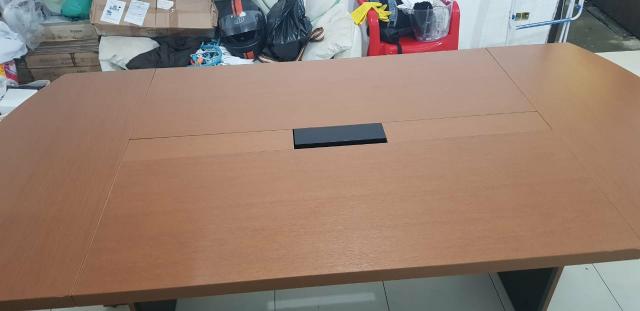 Mesa de Reunião - Foto 4