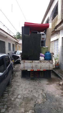 H R. caminhao pequeno para mudanças.e fretes,preço justo.depende da dis tancia - Foto 2