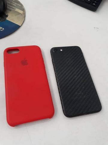 Iphone 7 128gb Preto estado de zero com acessórios (recebo cartão) - Foto 6