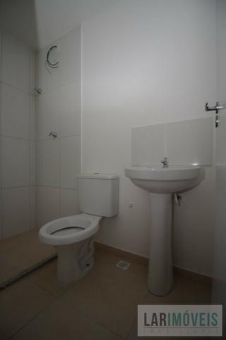 Apartamentos de 2 quartos, ótima localização, próximo a Praia de Jacaraipe - Foto 6