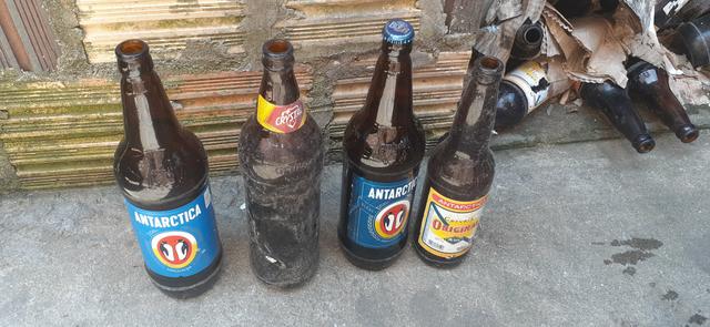 Vendo garrafas de cervejas