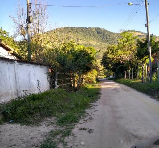 Caetano Imóveis - Terreno escriturado com 2.550m² ideal para sítios (400m do asfalto) - Foto 7