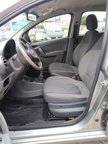 Fiat Palio Attractive 1.0 8V (Flex) - Foto 8