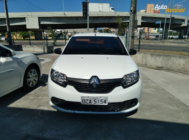 Sandero Authentique 1.0 - Foto 4